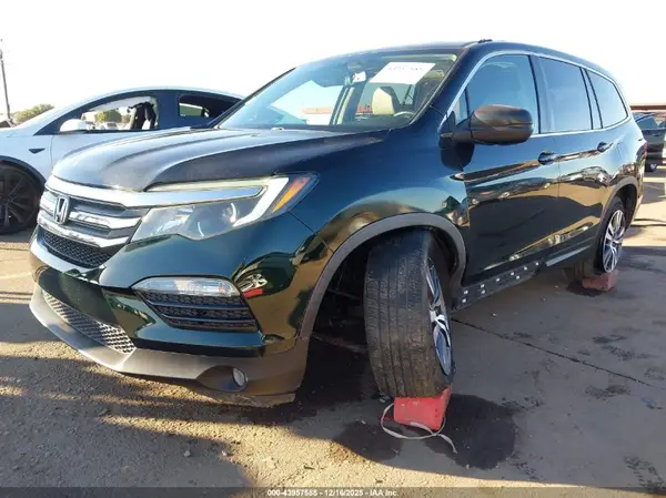 5FNYF5H59JB022483 2018 HONDA PILOT - Image 2