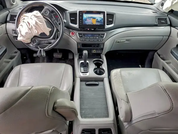 5FNYF5H59JB025528 2018 HONDA PILOT - Image 8