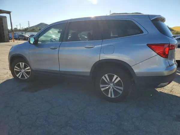 5FNYF5H59JB027912 2018 HONDA PILOT - Image 2