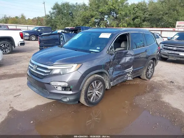 5FNYF5H59JB027960 2018 HONDA PILOT - Image 2