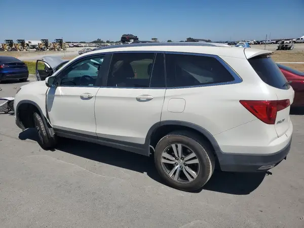 5FNYF5H59JB032530 2018 HONDA PILOT - Image 2