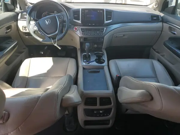 5FNYF5H59JB032530 2018 HONDA PILOT - Image 8