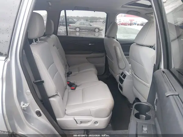 5FNYF5H59KB010688 2019 HONDA PILOT - Image 8