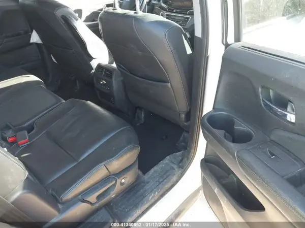5FNYF5H59KB017415 2019 HONDA PILOT - Image 8