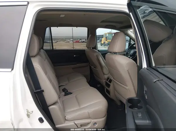 5FNYF5H59KB024414 2019 HONDA PILOT - Image 8