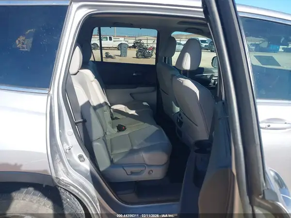 5FNYF5H59LB026262 2020 HONDA PILOT - Image 8