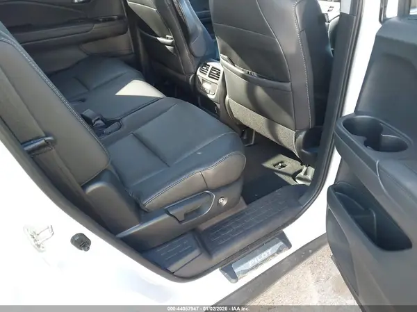 5FNYF5H59MB006627 2021 HONDA PILOT - Image 8