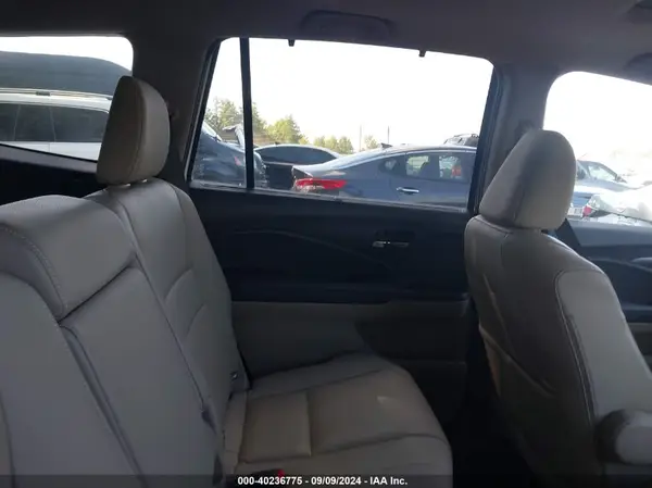 5FNYF5H59MB011651 2021 HONDA PILOT - Image 8
