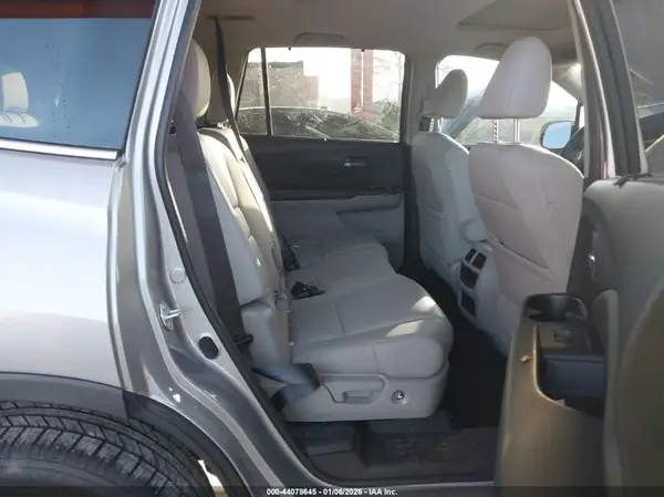 5FNYF5H59MB035240 2021 HONDA PILOT - Image 8