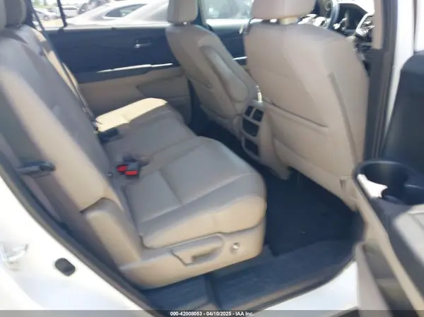 5FNYF5H59MB040132 2021 HONDA PILOT - Image 8