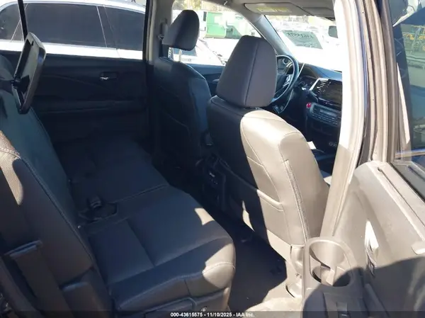 5FNYF5H59MB047775 2021 HONDA PILOT - Image 8