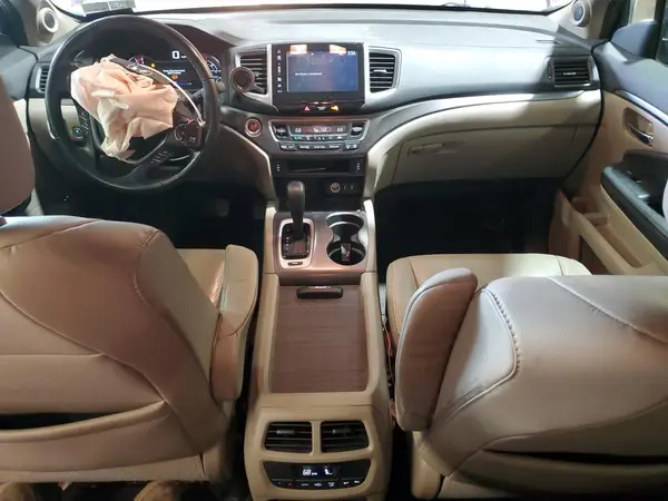 5FNYF5H5XHB008568 2017 HONDA PILOT - Image 8