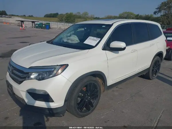 5FNYF5H5XHB016735 2017 HONDA PILOT - Image 2