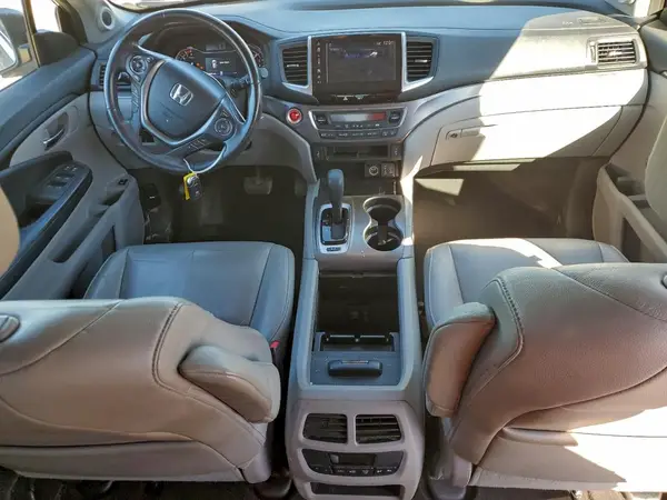5FNYF5H5XHB016864 2017 HONDA PILOT - Image 8