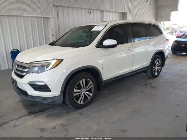 5FNYF5H5XHB017674 2017 HONDA PILOT - Image 2