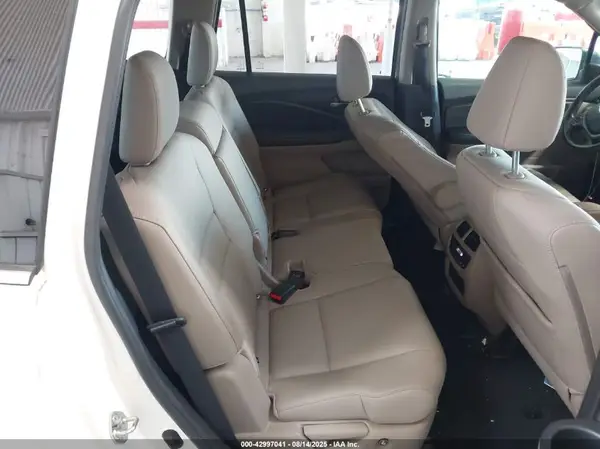 5FNYF5H5XHB017674 2017 HONDA PILOT - Image 8