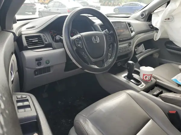 5FNYF5H5XHB017982 2017 HONDA PILOT - Image 8