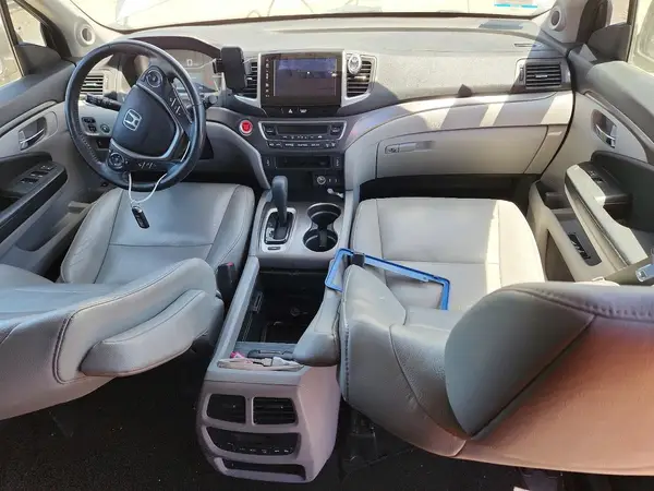 5FNYF5H5XHB037049 2017 HONDA PILOT - Image 8