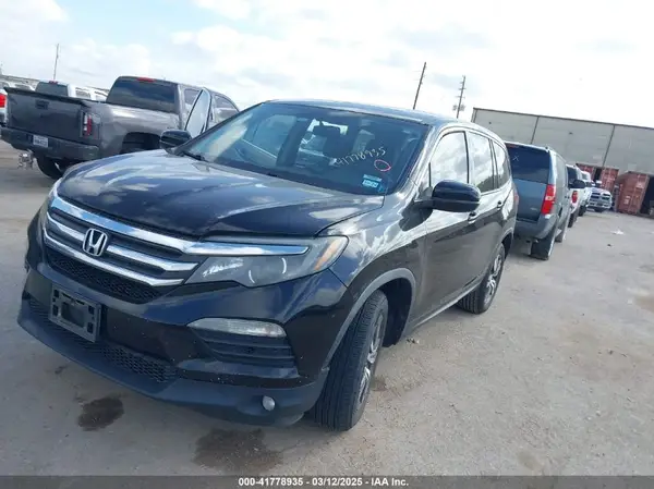 5FNYF5H5XHB040842 2017 HONDA PILOT - Image 2