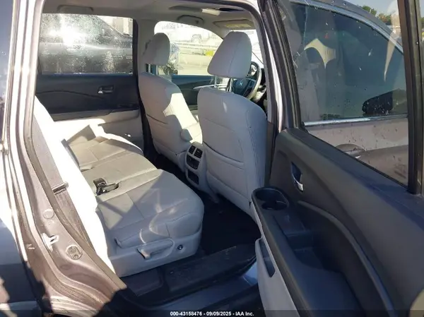 5FNYF5H5XJB006695 2018 HONDA PILOT - Image 8
