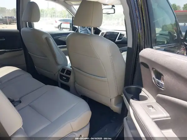 5FNYF5H5XJB020788 2018 HONDA PILOT - Image 8