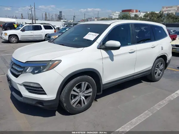 5FNYF5H5XJB022282 2018 HONDA PILOT - Image 2