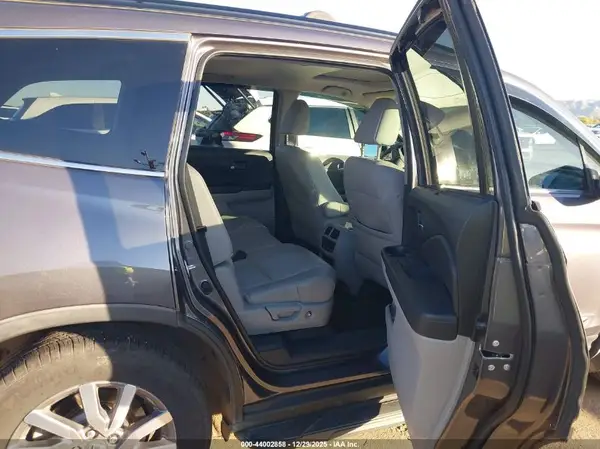 5FNYF5H5XKB001532 2019 HONDA PILOT - Image 8