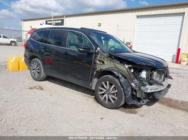 5FNYF5H5XKB008027 2019 HONDA PILOT - Image 1