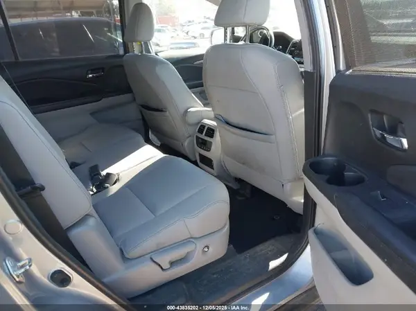 5FNYF5H5XKB020890 2019 HONDA PILOT - Image 8