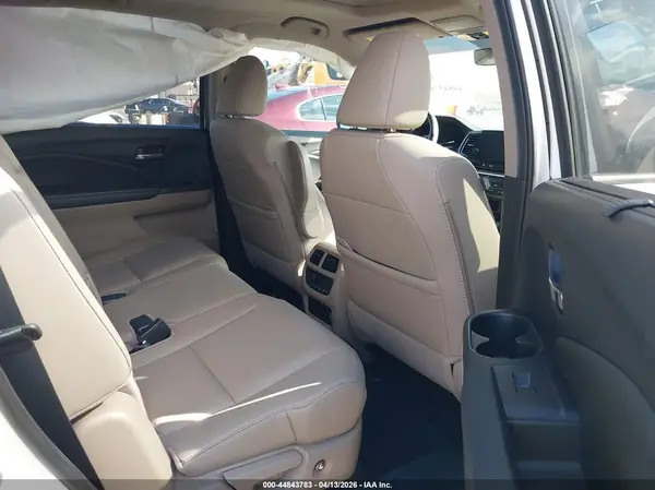 5FNYF5H5XKB032666 2019 HONDA PILOT - Image 8