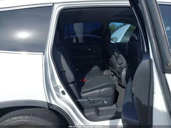5FNYF5H5XMB022383 2021 HONDA PILOT - Image 8