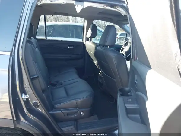 5FNYF5H5XMB042262 2021 HONDA PILOT - Image 8