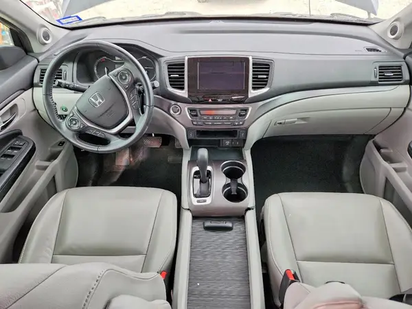 5FNYF5H61HB013750 2017 HONDA PILOT - Image 8