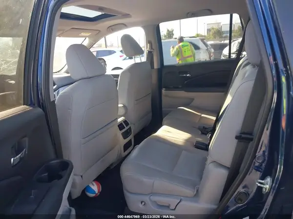 5FNYF5H61HB028801 2017 HONDA PILOT - Image 8