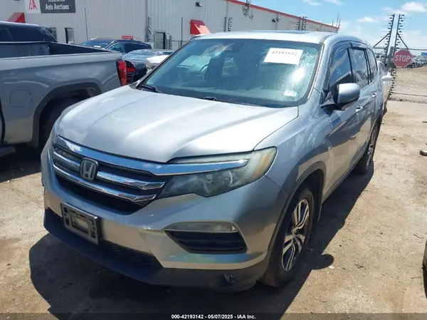 5FNYF5H61JB008134 2018 HONDA PILOT - Image 2