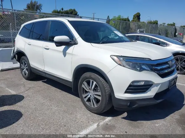 5FNYF5H61JB010109 2018 HONDA PILOT - Image 1