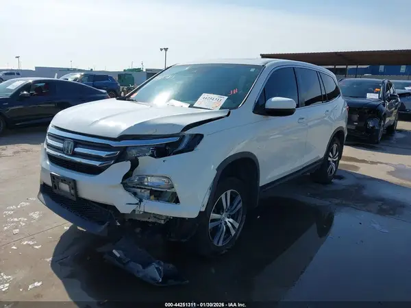 5FNYF5H63JB027199 2018 HONDA PILOT - Image 2