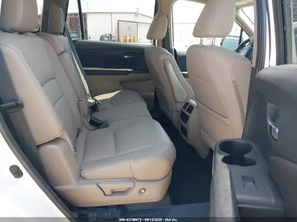 5FNYF5H65HB031779 2017 HONDA PILOT - Image 8