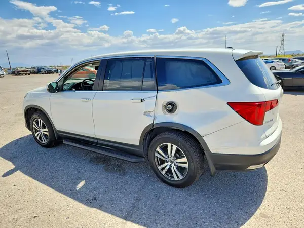 5FNYF5H65HB034990 2017 HONDA PILOT - Image 2