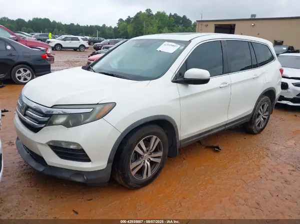 5FNYF5H67HB011517 2017 HONDA PILOT - Image 2
