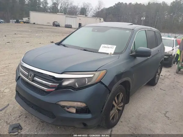 5FNYF5H67HB022310 2017 HONDA PILOT - Image 2