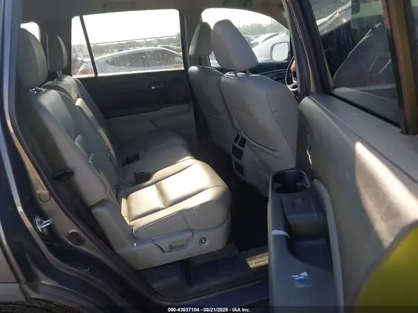 5FNYF5H67HB030603 2017 HONDA PILOT - Image 8