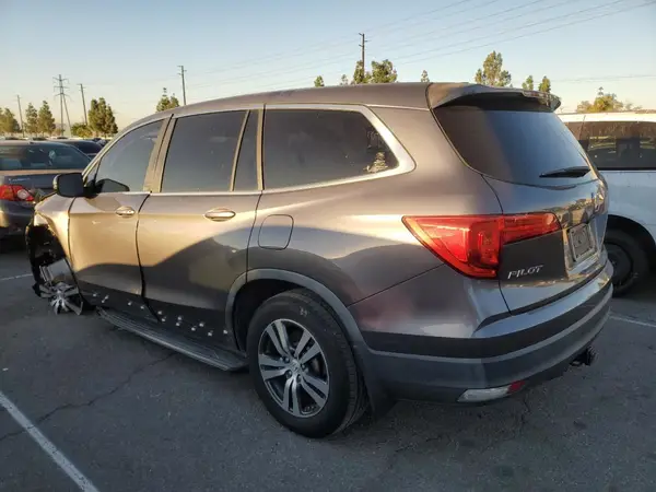 5FNYF5H68HB015916 2017 HONDA PILOT - Image 2
