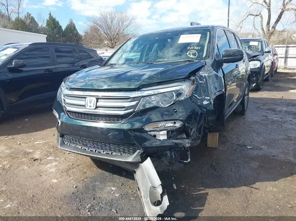 5FNYF5H68HB021831 2017 HONDA PILOT - Image 2