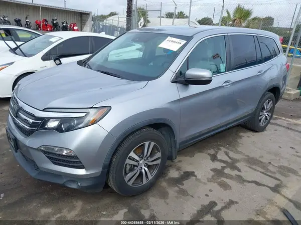 5FNYF5H68JB019292 2018 HONDA PILOT - Image 2