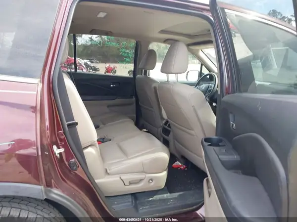 5FNYF5H69HB011213 2017 HONDA PILOT - Image 8