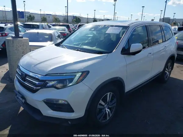 5FNYF5H69HB024379 2017 HONDA PILOT - Image 2