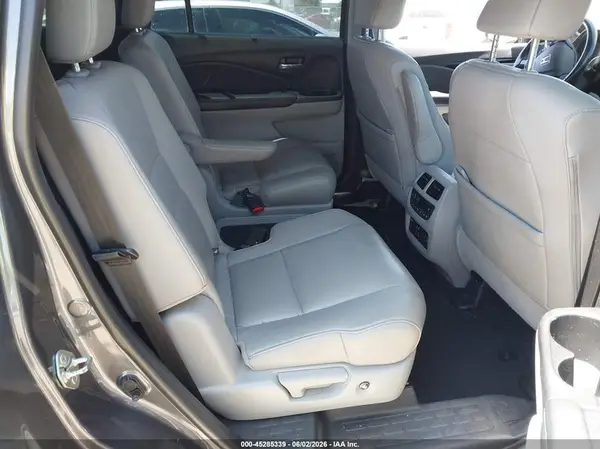 5FNYF5H69KB043621 2019 HONDA PILOT - Image 8