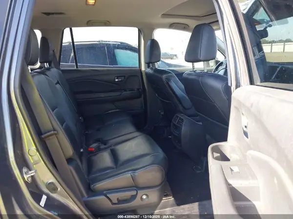 5FNYF5H70GB046892 2016 HONDA PILOT - Image 8