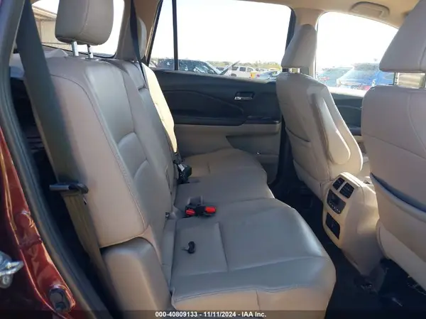 5FNYF5H70HB019337 2017 HONDA PILOT - Image 8